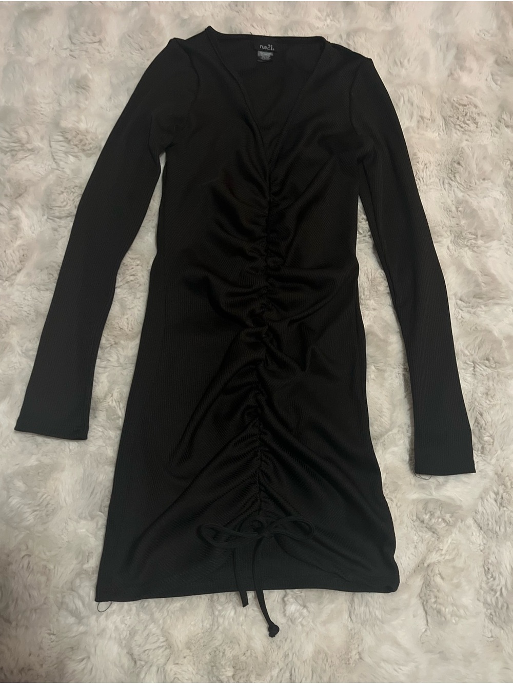 Rue 21 Black Long-Sleeve Ruched Drawstring Dress, Size US M.
